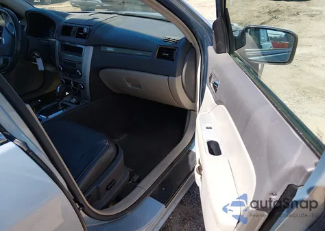 2010 Mercury Milan Hybrid from USA, damaged, VIN 3MEDM0L31AR610727